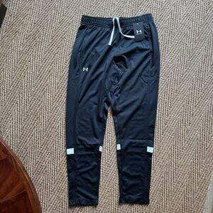 NWT Under Armour athletic pants :: womens small